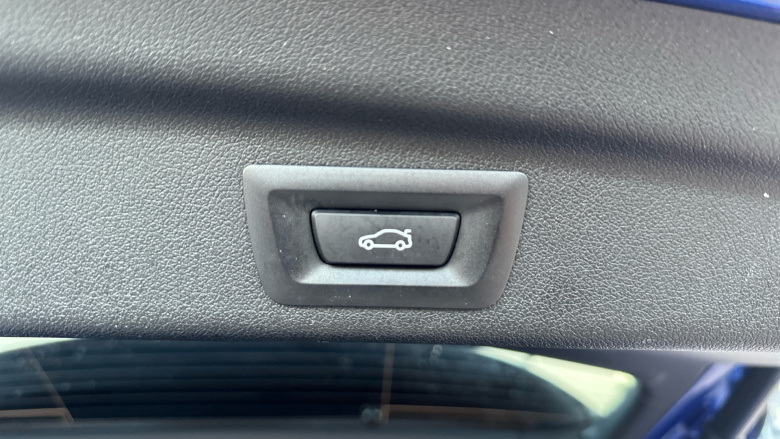 BMW 2 Series 220i MHT M Sport 5dr DCT Petrol Hatchback